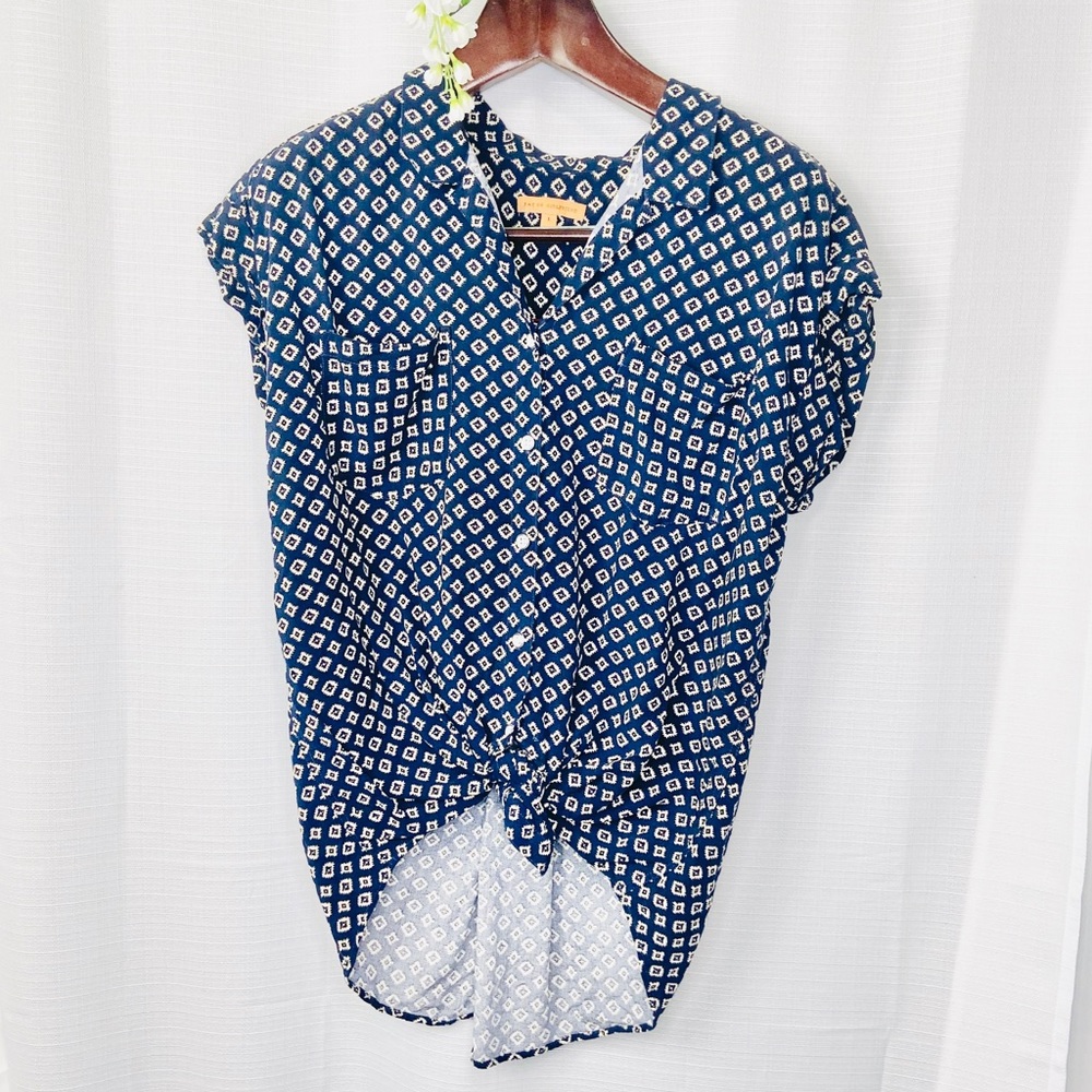 Blue Patterned Women's Top Jach’s Girlfriend